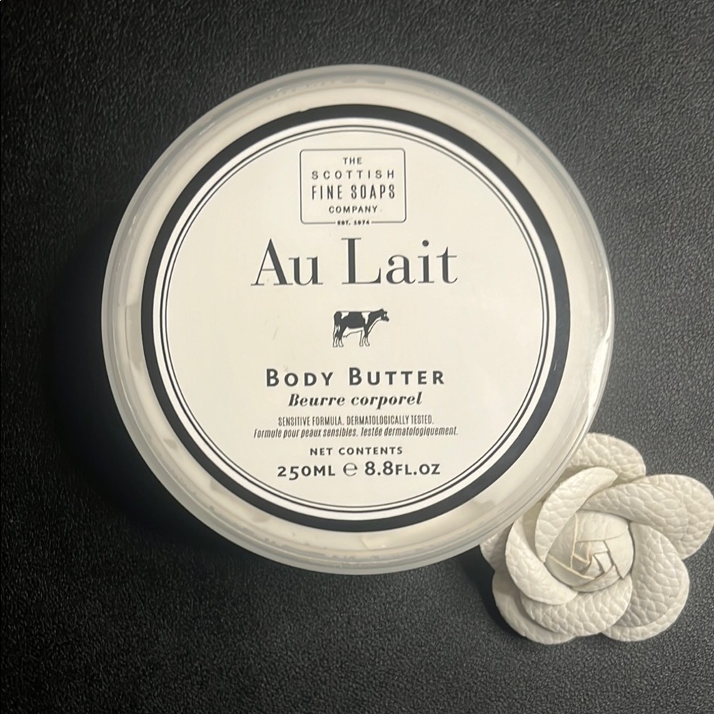 Au Lait Body Butter - White